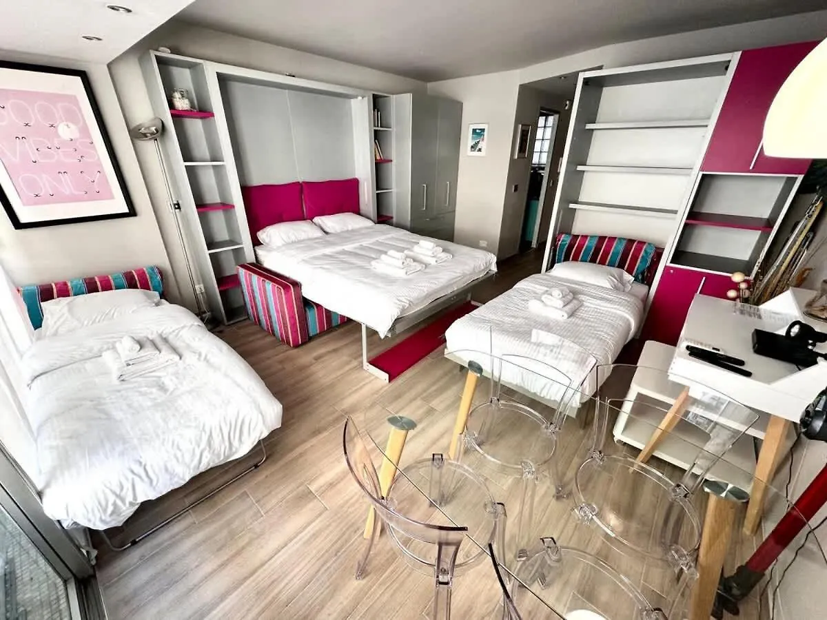 Studio At The Heart Of Carre D'Or 2 Mins Sea Wi-Fi Nice Holiday home